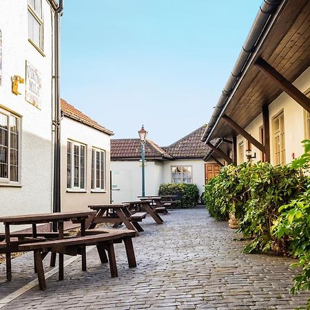 The Half Moon Inn And Country Lodge Yeovil Eksteriør bilde