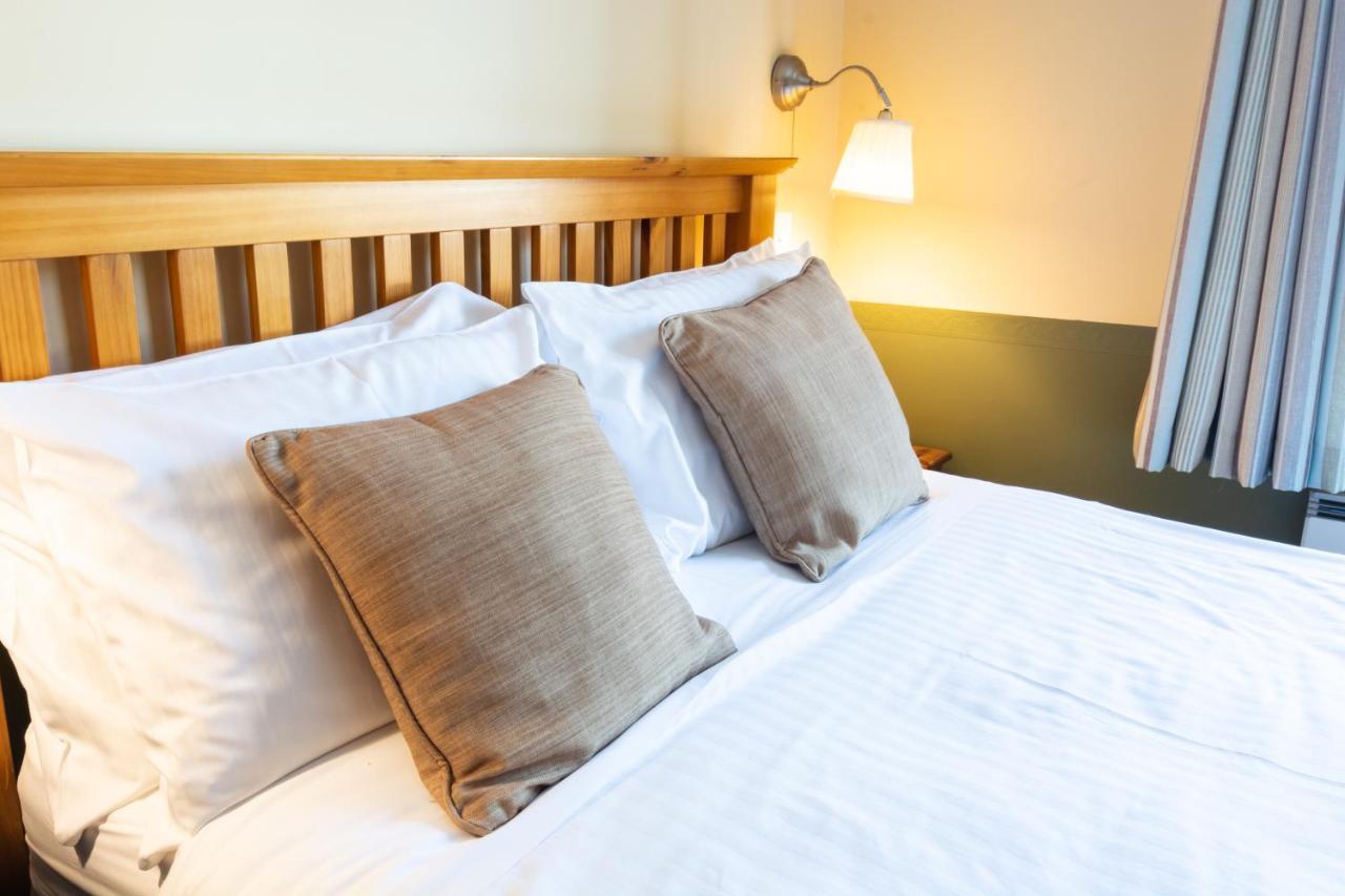 The Half Moon Inn And Country Lodge Yeovil Eksteriør bilde