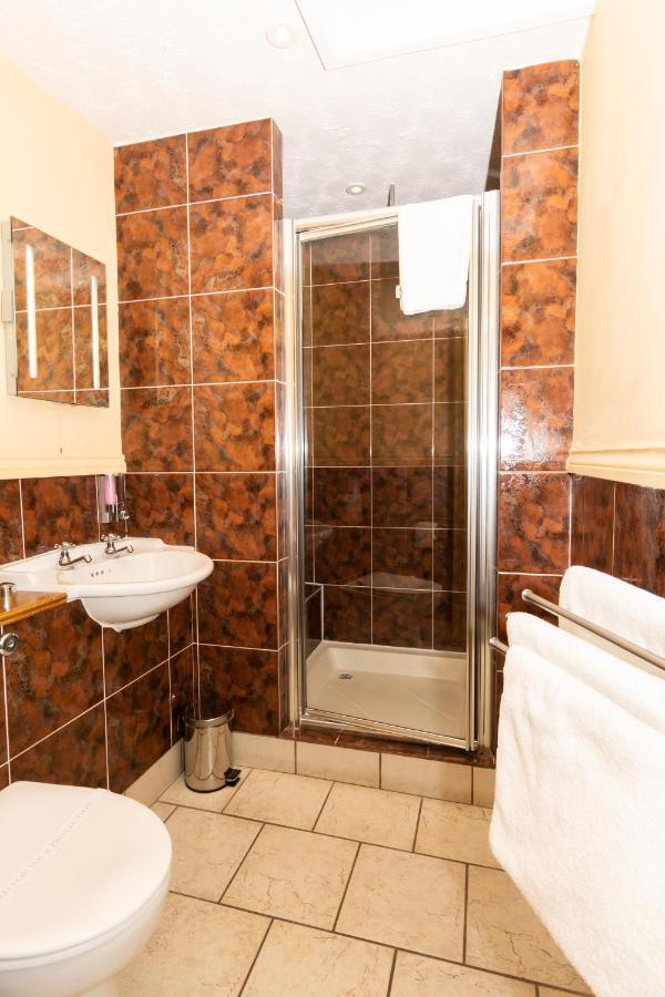 The Half Moon Inn And Country Lodge Yeovil Eksteriør bilde